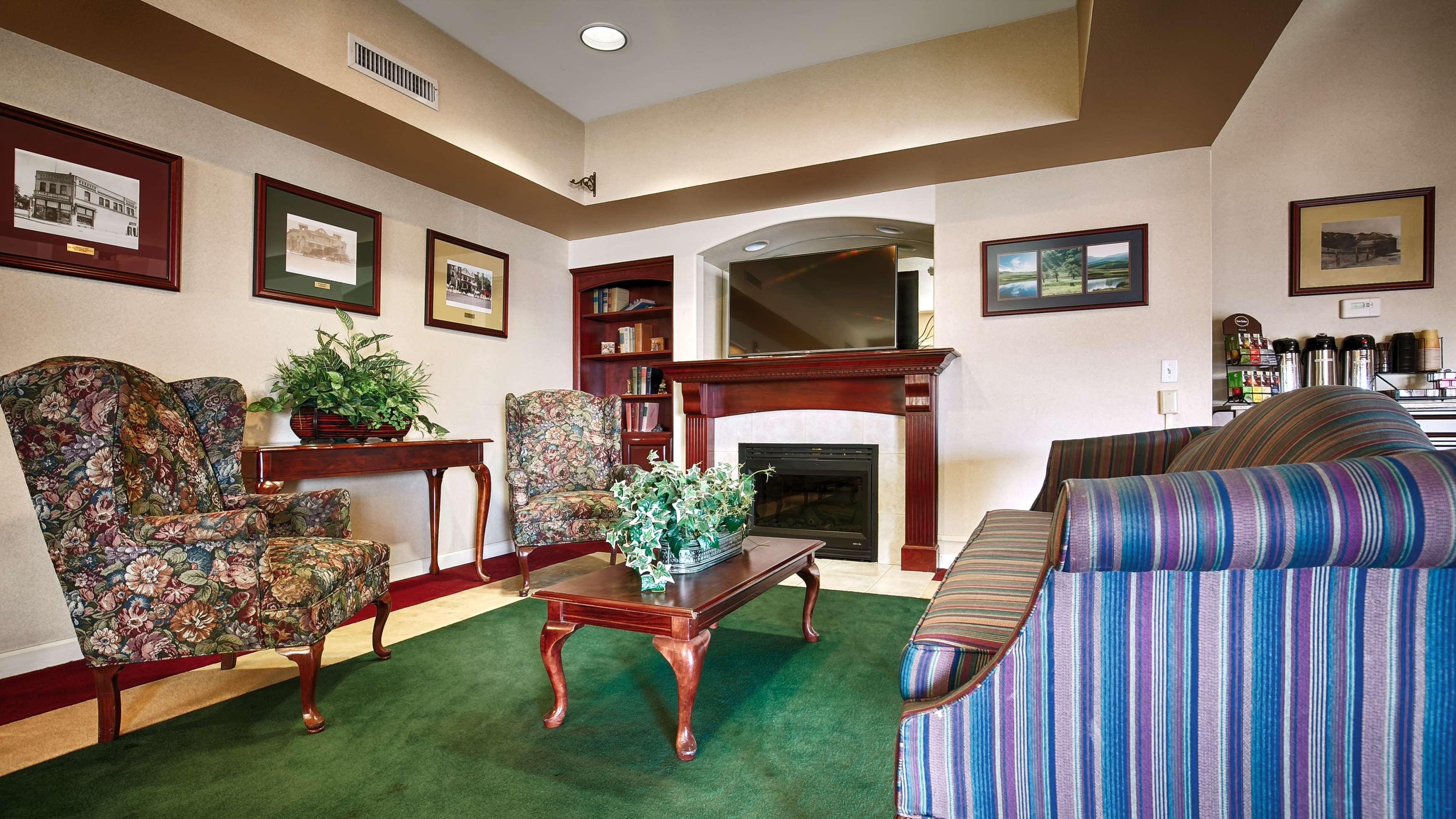 Best Western Plus Villa Del Lago Inn Patterson Εξωτερικό φωτογραφία