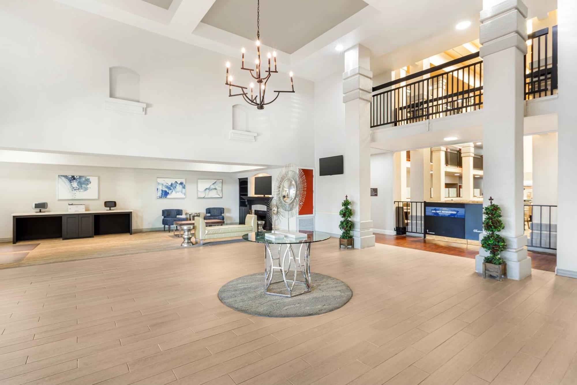 Best Western Plus Villa Del Lago Inn Patterson Εξωτερικό φωτογραφία