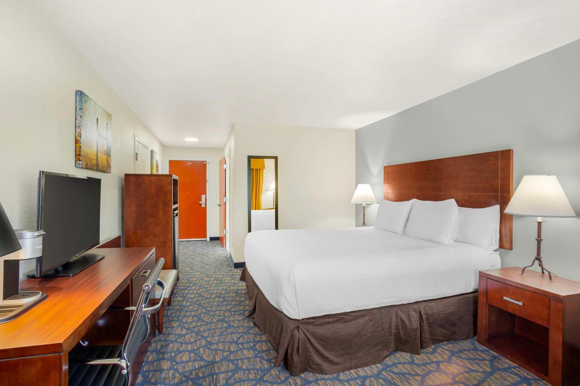 Best Western Plus Villa Del Lago Inn Patterson Εξωτερικό φωτογραφία