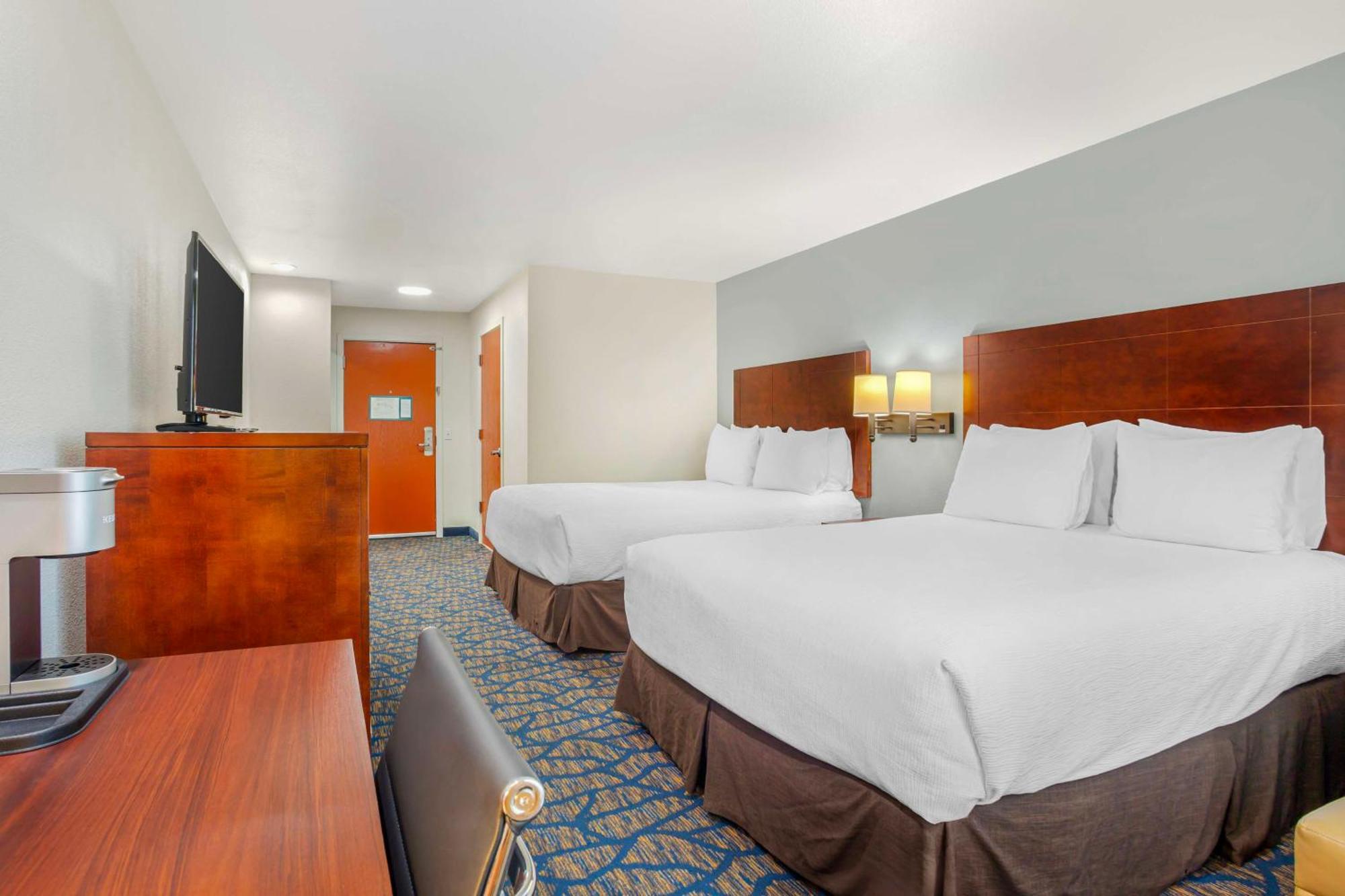 Best Western Plus Villa Del Lago Inn Patterson Εξωτερικό φωτογραφία