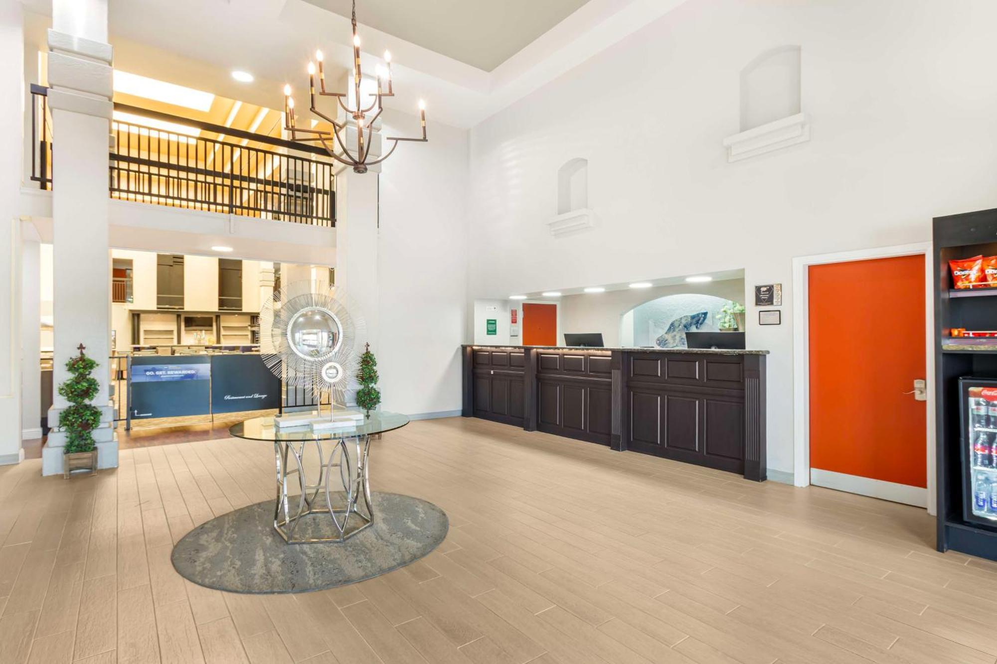 Best Western Plus Villa Del Lago Inn Patterson Εξωτερικό φωτογραφία